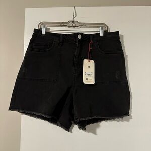 NWT Women's Size 14 Black Arula Denim Shorts